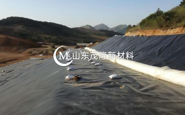 《崇义县思顺乡垃圾填埋场》土工布、土工膜施工