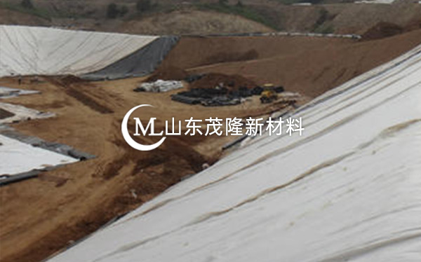 《山东滨州垃圾填埋场》土工布、土工膜施工