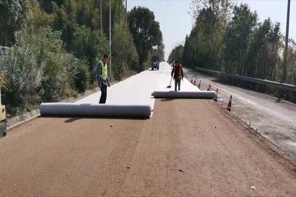 在道路上铺设土工布的要求有哪些？  第1张