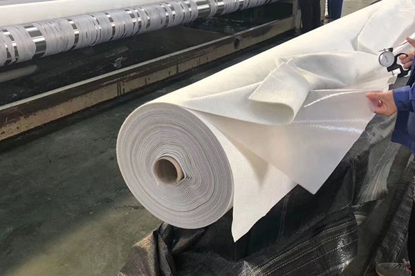 复合土工膜存放时间的影响因素及措施解析  第3张
