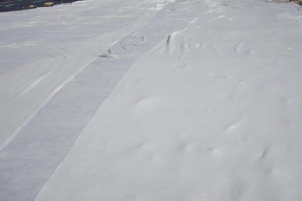 护坡养护土工布:特点解析 第1张