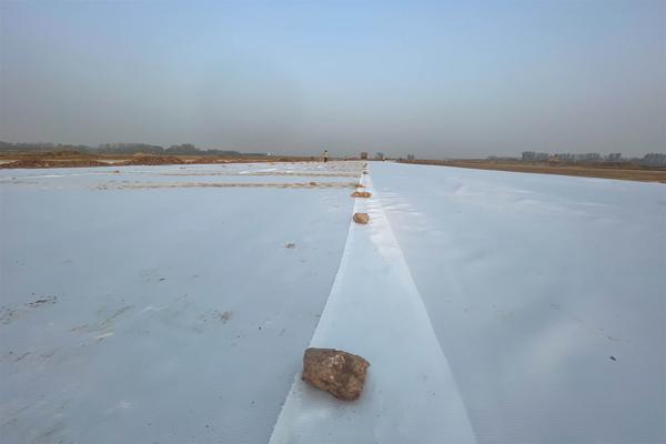 高强加筋土工布在高填方路基中的施工方法 第3张