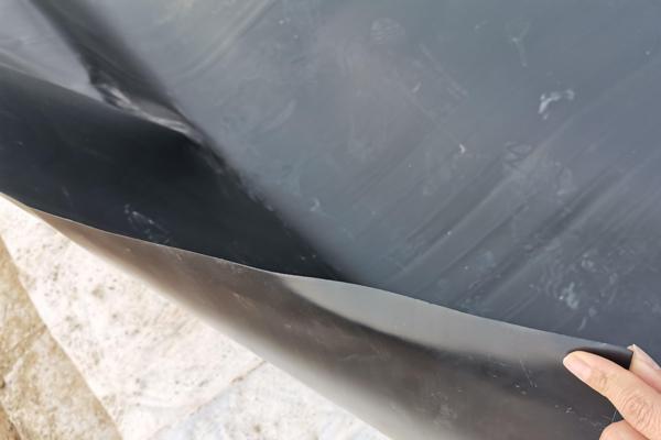 土工膜和塑料布的区别在哪 第1张