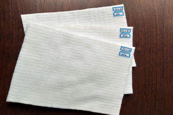 200g聚酯长丝无纺布能用多久 第1张