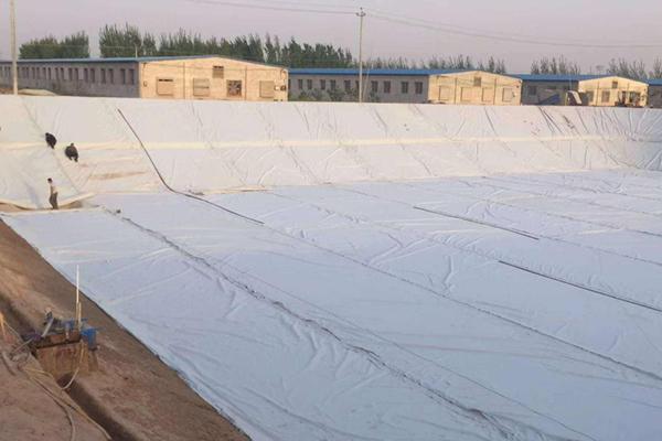 土工布上下层错峰间距的设定 第1张